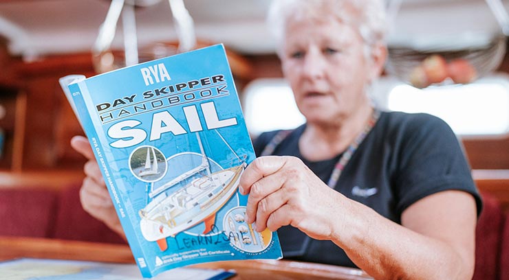 Sailing theory courses, book online
